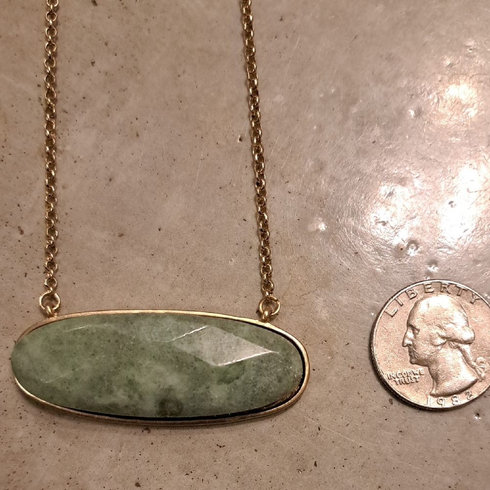 Elegant Green Stone Pendant Long Necklace